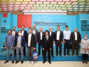Genç Edebiyat Festivali Bayrampaşa’da başladı