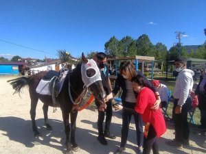Kastamonu’da özel ve engelli bireyler, atla terapi görecekler