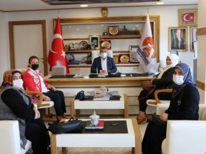 Özdemir: “Üreten kadınlarımızın yanındayız”