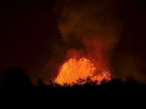 İspanya hükümeti La Palma Adasını "felaket bölgesi" ilan etti