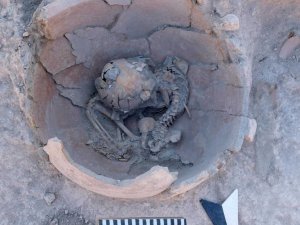 Arslantepe Höyüğü’nde MÖ 3600 yılından kalma 2 çocuk iskeleti bulundu