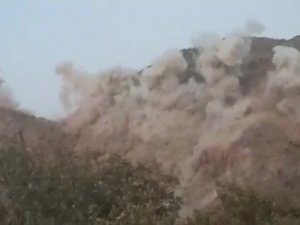 Şemdinli-Derecik kara yolunda genişletme çalışması