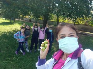 Okulun bahçesinden topladılar