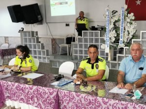 Aydın’daki öğrenci servis şoförleri ile rehberlere eğitim verildi