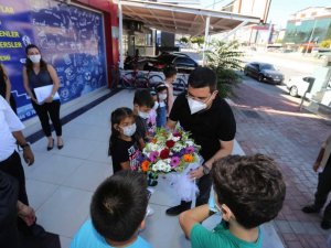 Başkan Tütüncü, gençlere seslendi: “Satranç oynayın, kitap okuyun”