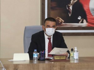 Siirt Valisi Hacıbektaşoğlu başkanlığında pandemi değerlendirme toplantısı gerçekleştirildi