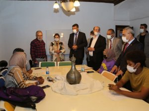 Tarihi konakta Türkçe öğrenecekler