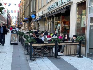 İsveç hükümeti, Covid-19 önlemlerini tamamen kaldırdı