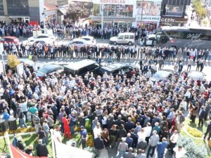 İYİ Parti Lideri Akşener: "Esnaf gezilerinde propaganda yapmıyorum"