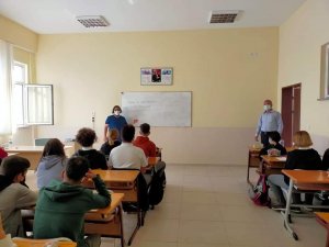 Lapseki’de öğrencilere korona aşısı olun çağrısı