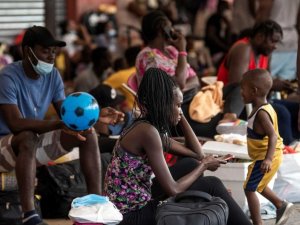 Meksika’dan Haitili göçmenlere sığınma hakkı