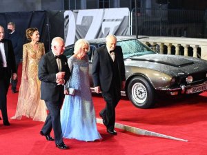 James Bond’un “No Time to Die” galasında Kraliyet rüzgarı esti