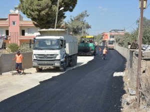 Büyükşehir Belediyesinin Tarsus’taki yol çalışmaları sürüyor