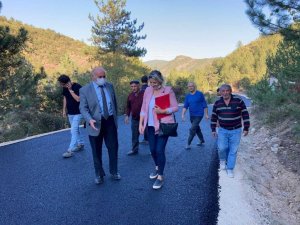 Başkan Sözen, “Asfalt çalışmaları çift koldan devam ediyor”