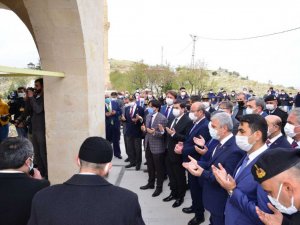 Yunus Emre, Ziyarettepe’de bulunan türbesi başında anıldı