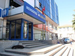 Menderes Belediyesi hacizden döndü