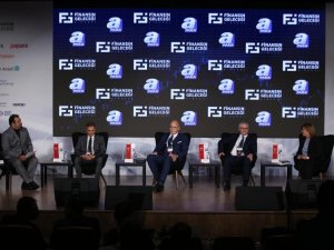 Ekonomi dünyasının temsilcileri ‘Finansın Geleceği Zirvesi’nde buluştu