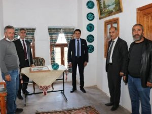 Kaymakam Dağ, çini-seramik atölyesine ziyaret