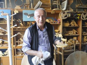 Ağaç merakı ile ustalaştı