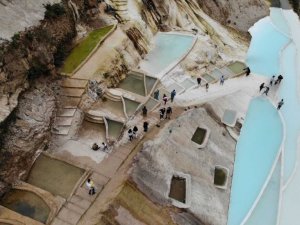 Doğa harikası Göksu Travertenleri doğaseverlerin uğrak noktası oldu