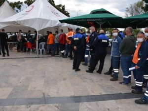 Belediye işçilerinden toplu kan bağışı