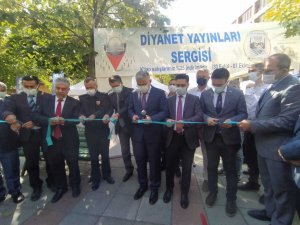 Cami ve Din Görevlileri Haftası’nda sergi ve stant açılışı