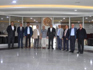 Başkan Sadıkoğlu’ndan istişareye önem