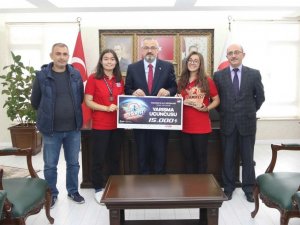 Başkan Kılıç’tan Bafra’nın gururlarına altın