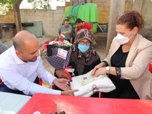 AK Parti’den en yaşlı üyeye vefa