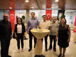 Marmaris’te ilginç sergi; Surata benzeyen taşlar sergilendi