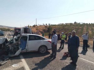 Adıyaman’da iki otomobil çarpıştı: 1 ölü, 2 yaralı