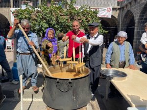 Siverek’in ünlü şire üzümü için şenlik düzenlendi