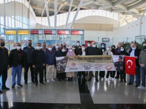 Kitap okuyup dereceye girdiler, belediye yurt dışı gezisiyle ödüllendirdi