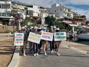 Datça’da öğrenciler sağlık için yürüdü