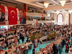 Usta kalemlerin okuyucuyla buluşmaları sürüyor