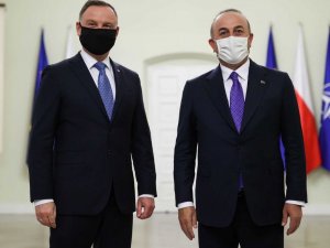 Bakan Çavuşoğlu, Polonya Cumhurbaşkanı Duda ile görüştü