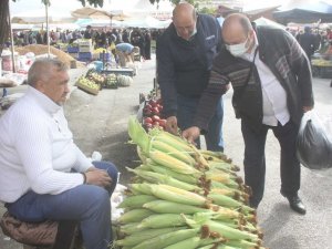 Erzincan’da süt mısır tezgâhlardaki yerini aldı