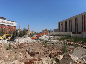 Artuklu Çok Katlı Otopark Projesi devam ediyor