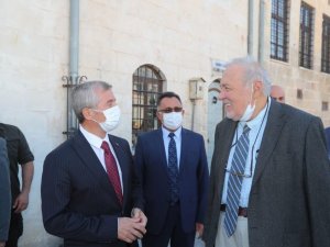 Prof. Dr. İlber Ortaylı tarihi mekanları gezdi