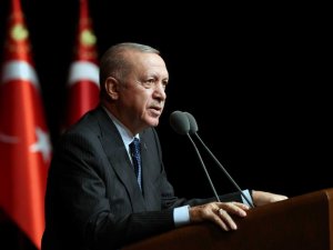 Cumhurbaşkanı Erdoğan: "110 bin üzerinde yeni yatağı öğrencilerimizin hizmetine sunacağız"
