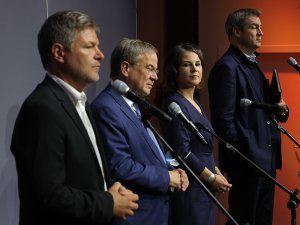 Almanya’da koalisyon için görüşmeler devam ediyor