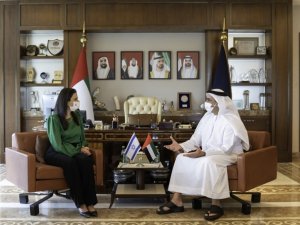 BAE İçişleri Bakanı Al Nahyan, İsrailli mevkidaşı Ayelet Shaked ile görüştü