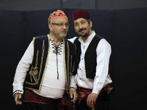 ’Askıda Koltuk’ ile çocuklar ücretsiz olarak tiyatro ile buluşuyor