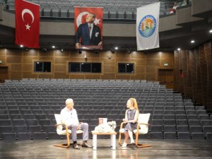 Başkan Tarhan ‘Sanat İyileştirir’ programına konuk oldu