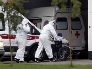 Rusya’da günlük Covid-19 ölümleri ilk kez 900’ü aştı