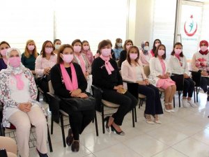 Sağlıkçı kadınlar meme kanserinde farkındalık oluşturdu