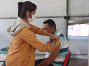 Hastanede yatan korona virüs hastalarının yüzde 90’nı aşısız