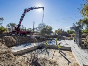 İzmir ilçelerine 240 milyon liralık ulaşım yatırımı