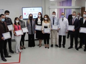 Dokuz Eylül Üniversitesinde doktorlara ozon tedavisi eğitimi