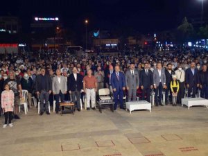 Ahmet Şafak Didim’de ülkücüleri coşturdu